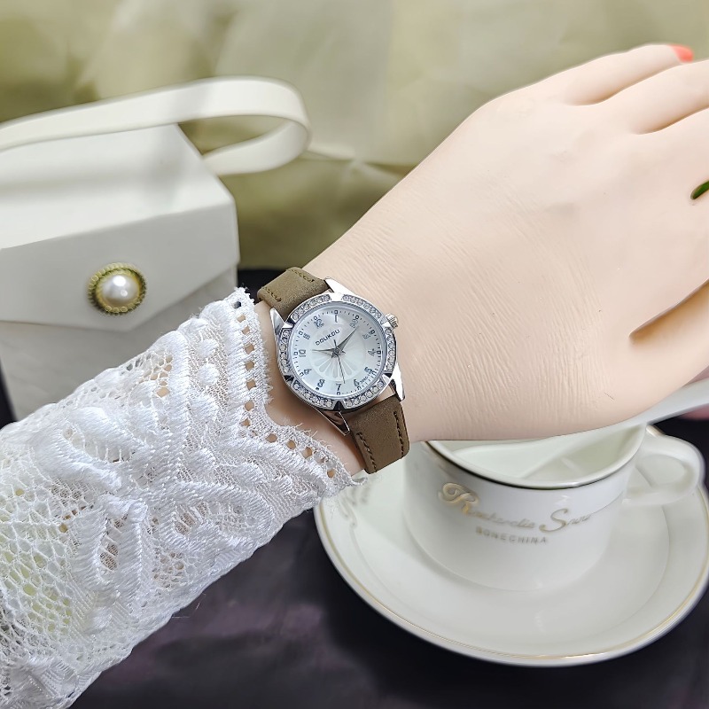 Модные женские часы, кварцевые – обзор и цена Luxury Watch With Arabic Numerals