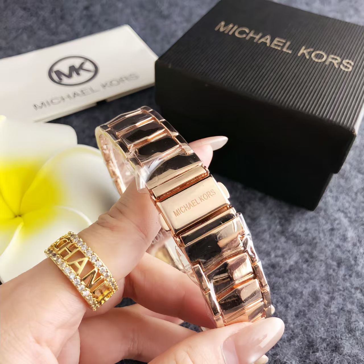 Новый модный и элегантный женс – обзор и цена Luxury Watch Photo
