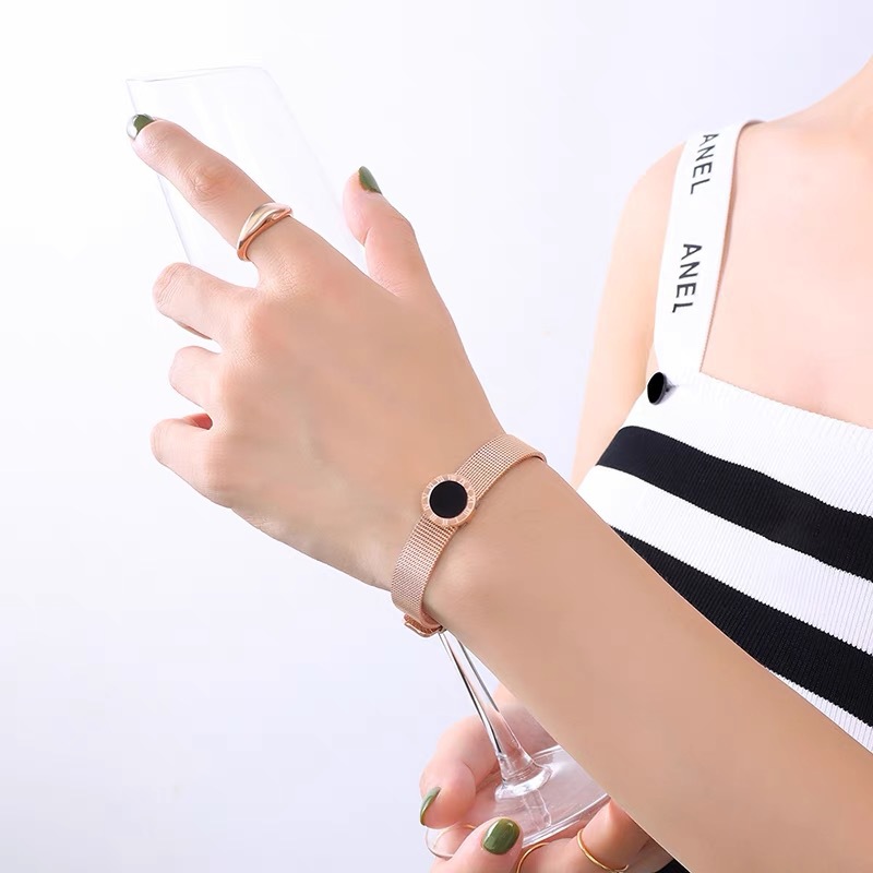 Роскошные браслеты с римскими  – обзор и цена Luxury Watch Korea